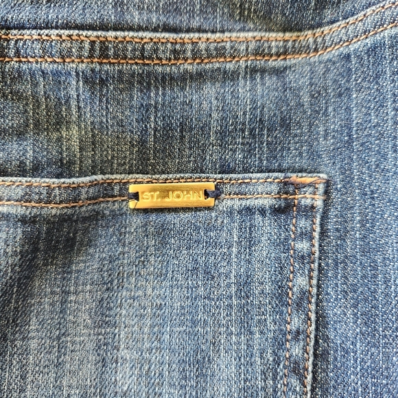 St John Sport Straight Leg Jeans Womens Size 6 Dark Wash Denim - Picture 2 of 6